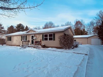 920 FOREST LAKE DRIVE, Plover, WI, 54467