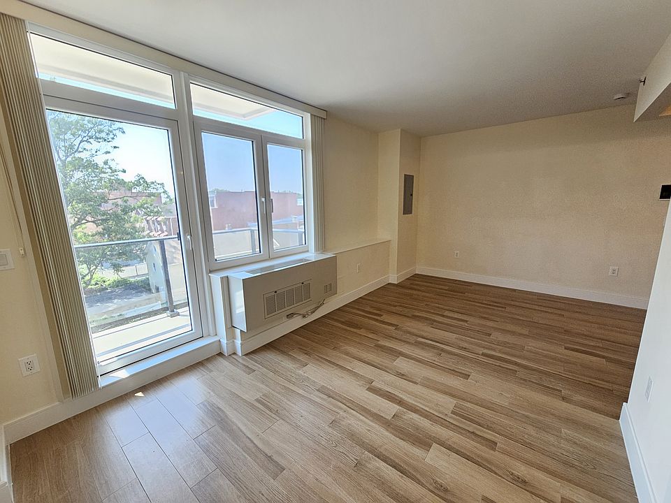 Minh Hương 103-14 Northern Blvd #4G, Corona, NY 11368 | Zillow