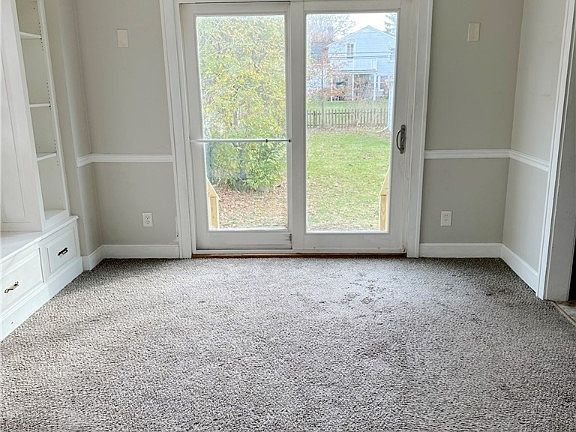 5th image of 23625 Clifford Dr