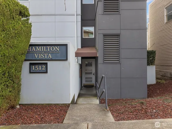 1512 California Avenue SW #302, Seattle, WA 98116