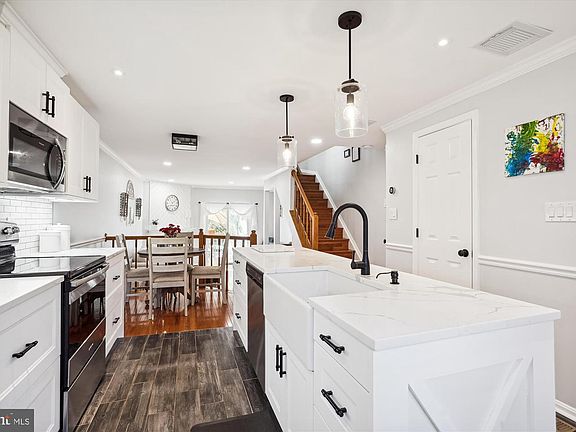 4th image of 5802 Wescott Hills Way