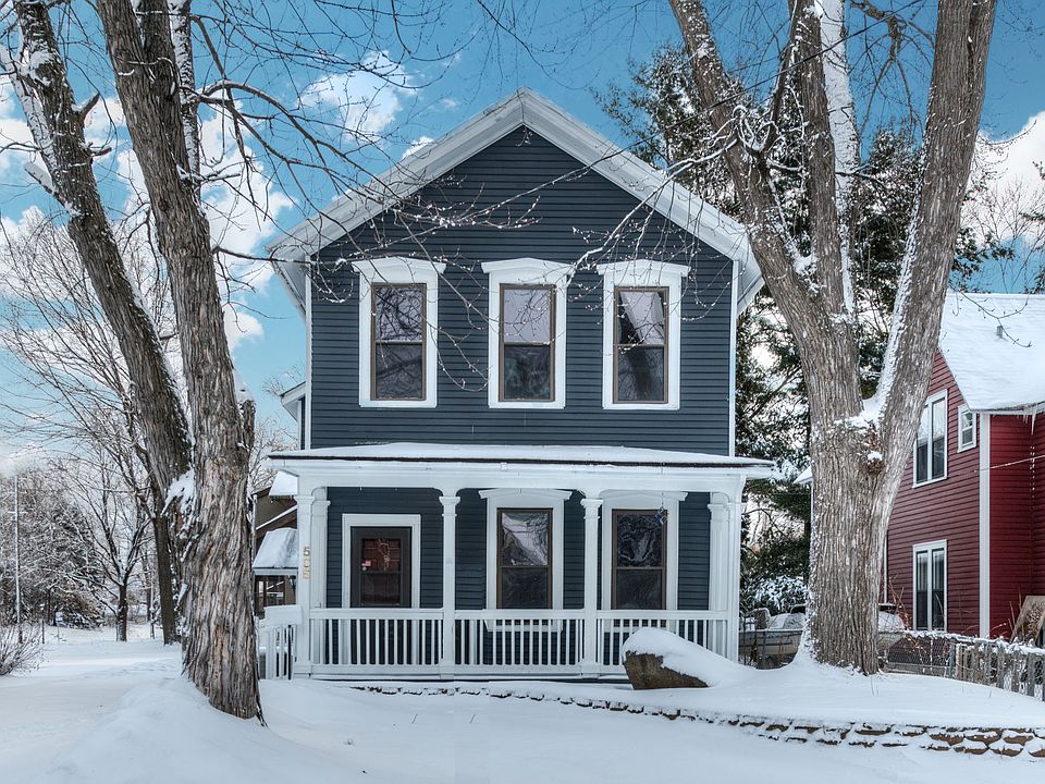 1st image of 505 Martha St S