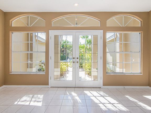 5th image of 2205 Windsong Ct
