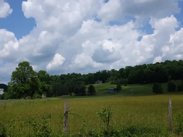 1735 Money Rd, East Bernstadt, KY 40729