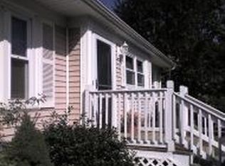 33 Majestic Ave, Warwick, RI 02888