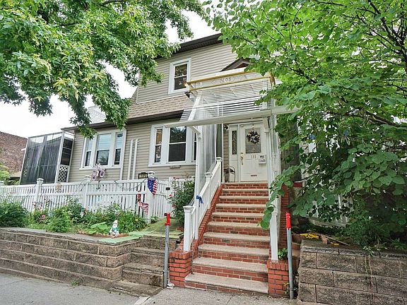 2nd image of 105 Hatfield Pl