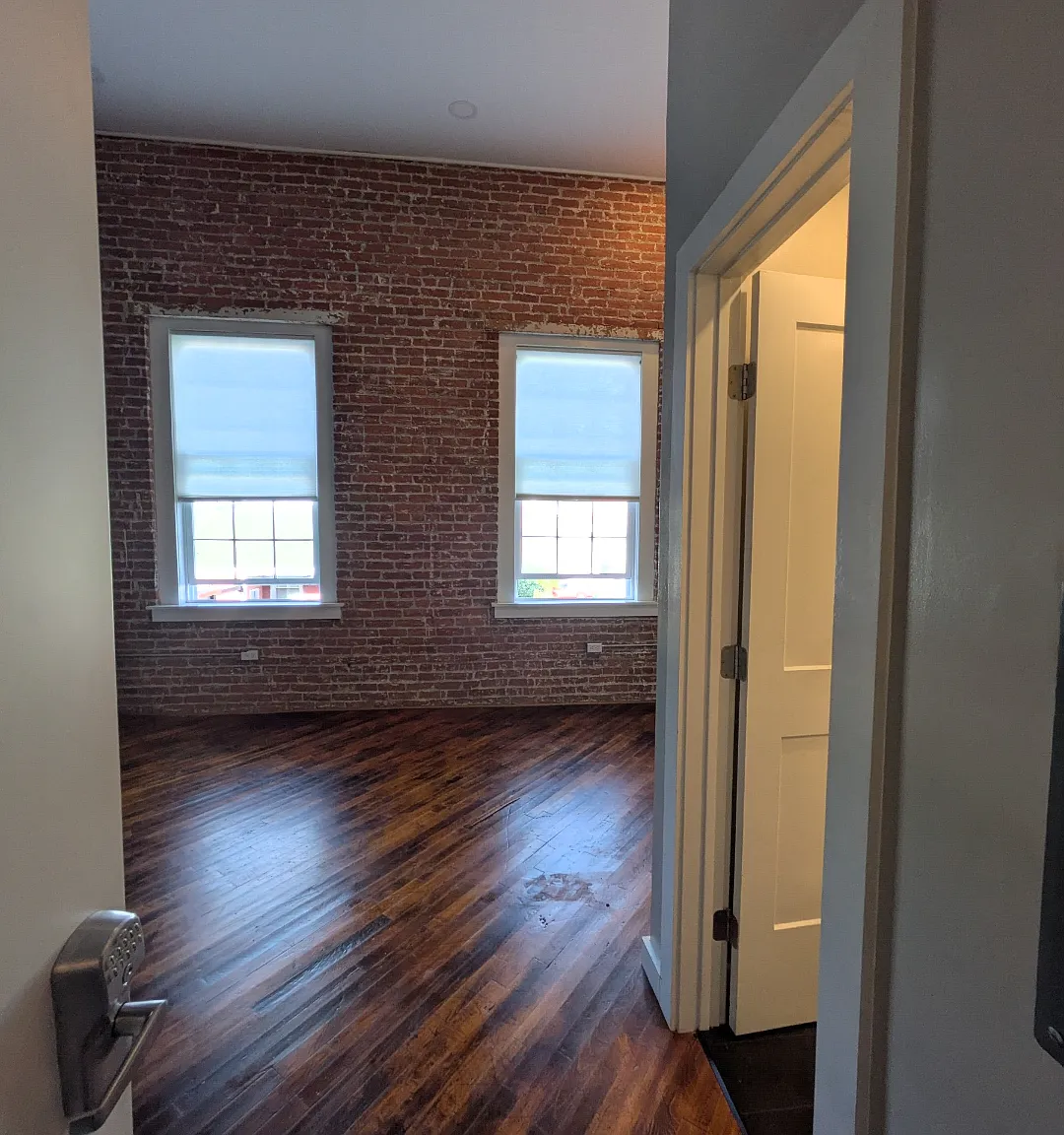 Studio, $850 — Photo 1
