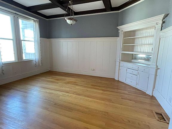 2nd image of 956 Greenwich St