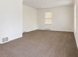 9050 Artesian St, Detroit, MI 48228