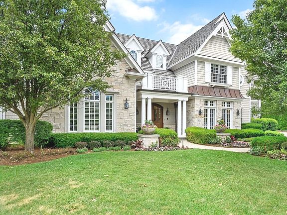 3rd image of 431 Woodland Park Ct