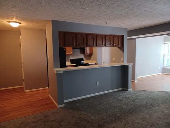 3rd image of 901 Swallow Crest Ct APT G
