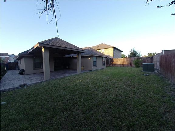 4th image of 4701 Violet Ave
