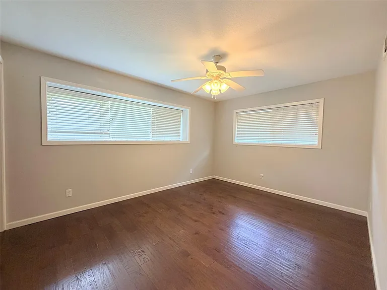 5019 Yarwell Dr — Photo 24