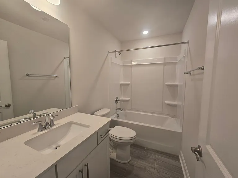 200 Mary Montrose Blvd — Photo 24