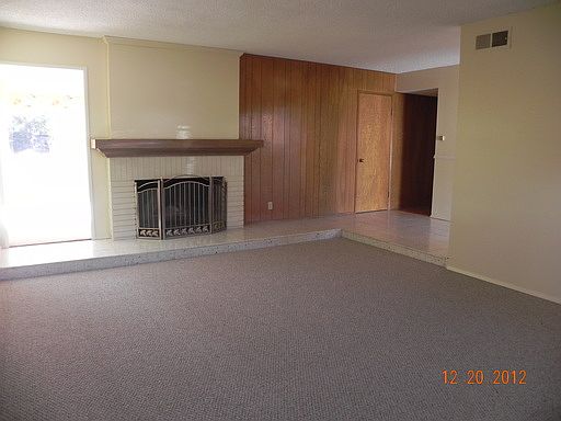 4th image of 6975 Glenflora Ave