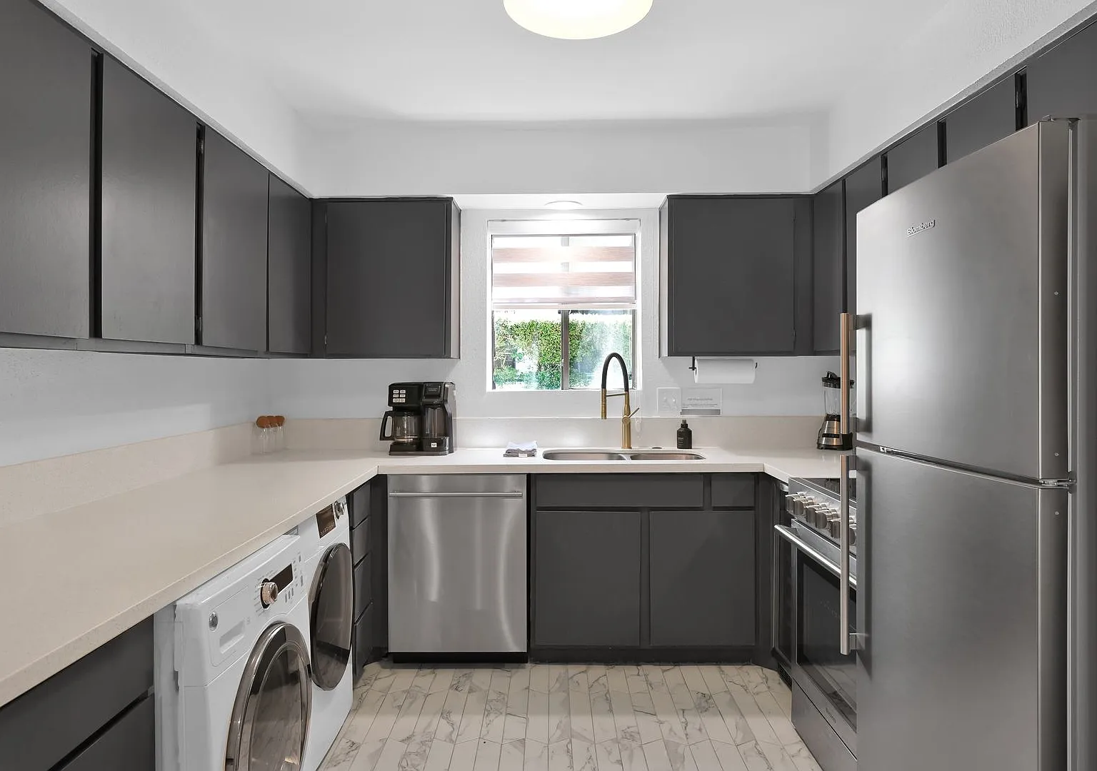 Wonderful 1 bed 1 bath in convenient location — Photo 4