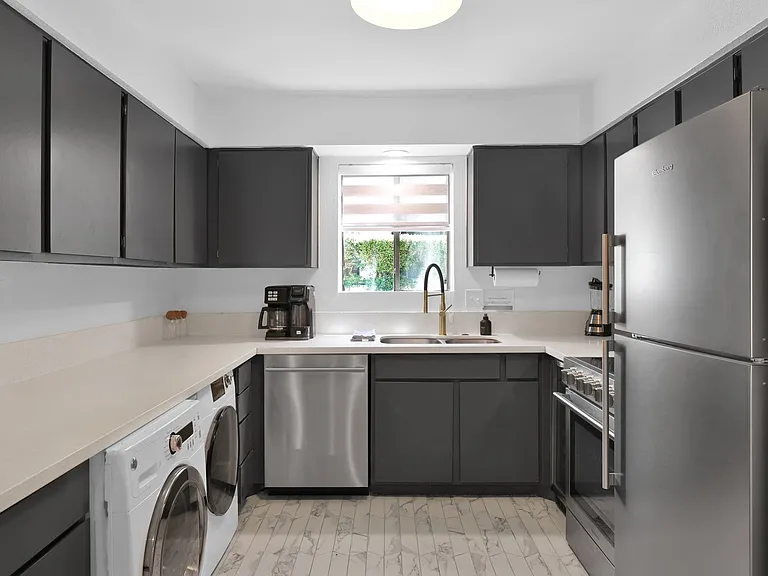 12100 Melville Dr #403D — Photo 4