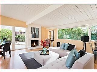 1st image of 947 Van Auken Cir