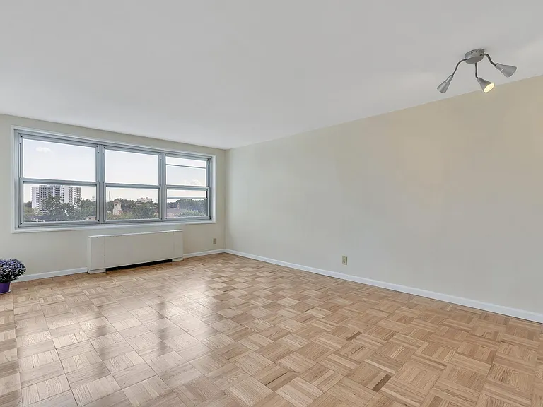 2000 Linwood Ave #7N — Photo 3