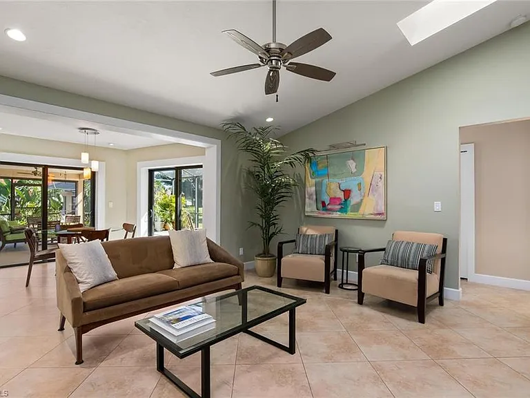 9977 Treasure Cay Ln — Photo 7