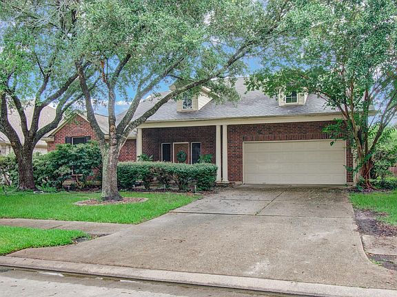 2nd image of 17611 Emerald Garden Ln