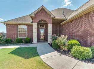 7706 Arnold Ct, Lawton, OK 73505