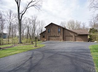 527 Shade Rd, Cincinnati, OH 45255