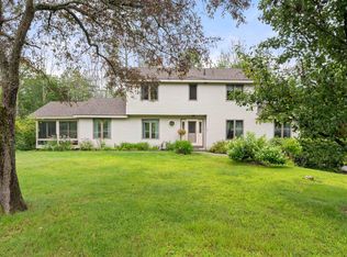 8 Sherwood Forest Dr, Gilford, NH 03249