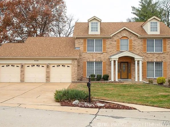 4025 Barington Ct, Florissant, MO 63034
