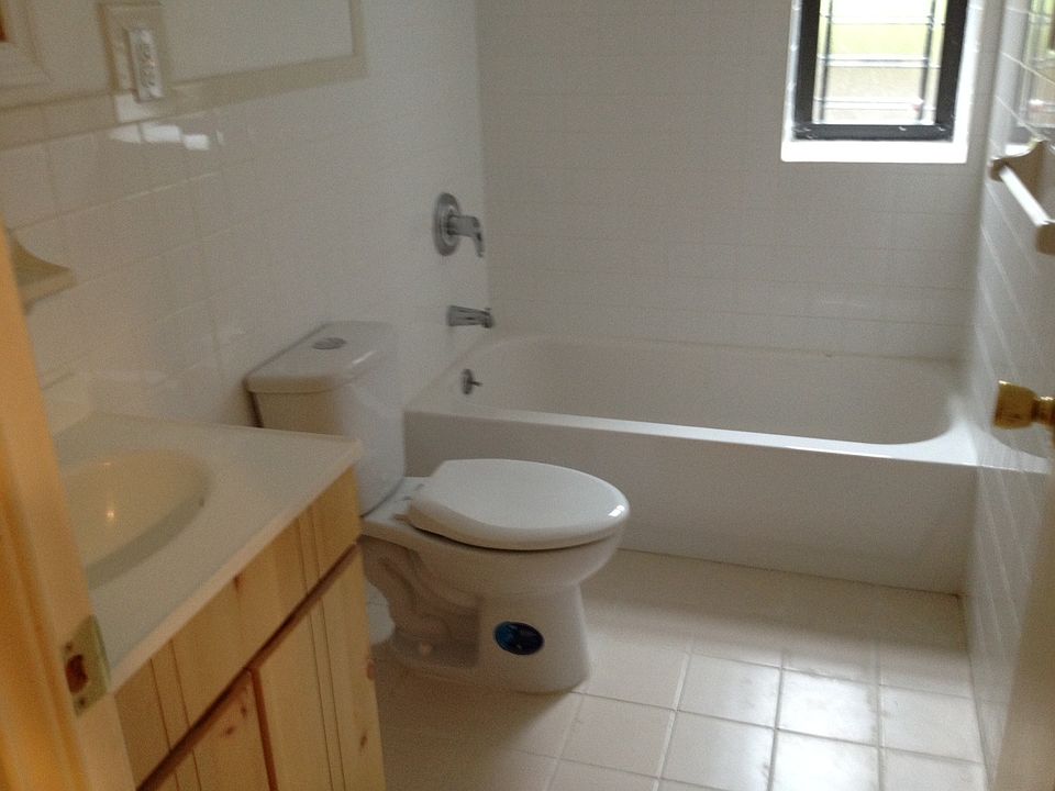 1st image of 104 Highland Ave #D24