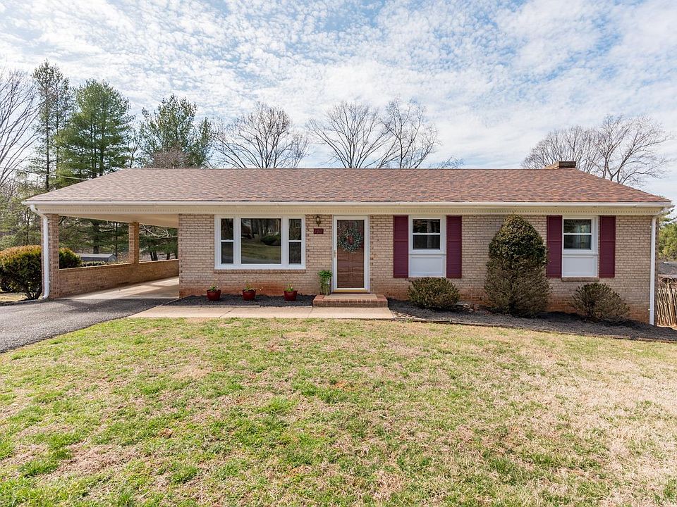 1st image of 1711 Danbury Dr