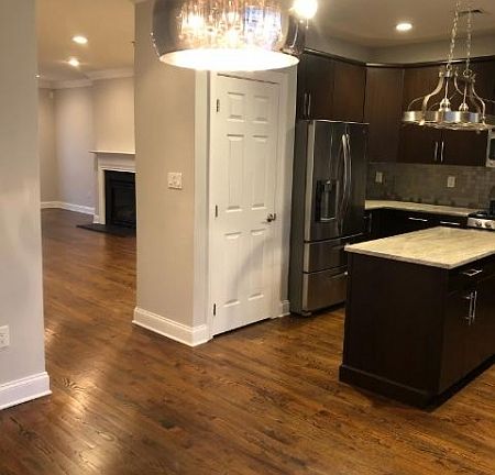 5th image of 44 Bloomfield Ave #44