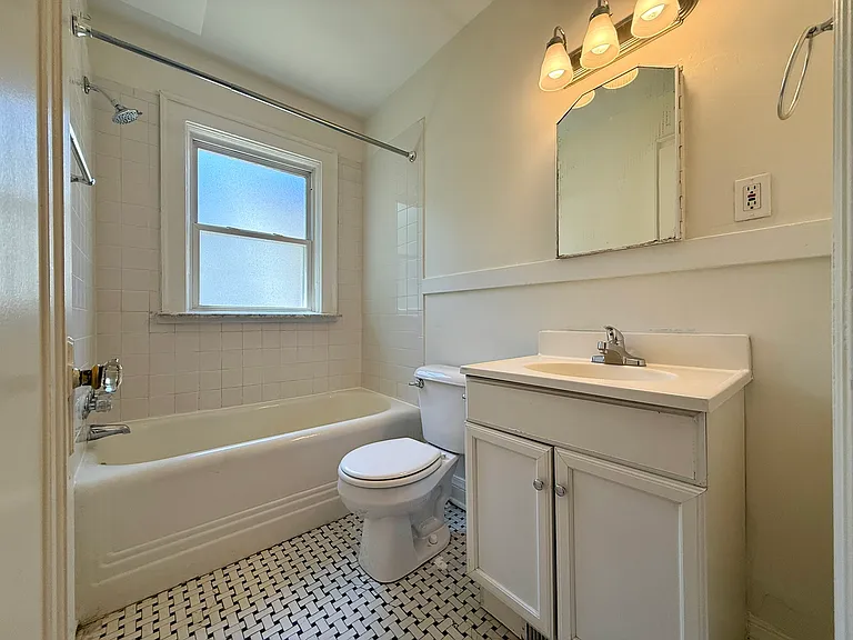 1104 Ellison Ave — Photo 14