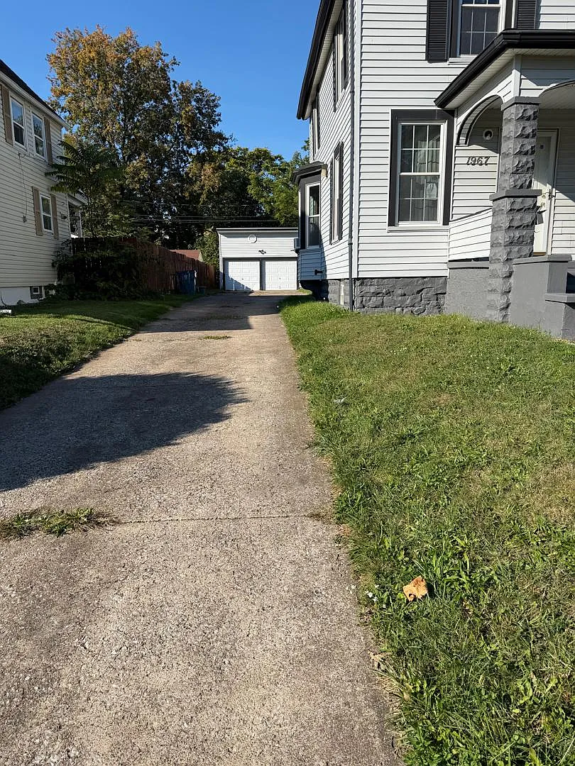 4 bed, 1484 sqft, $1,650 — Photo 2