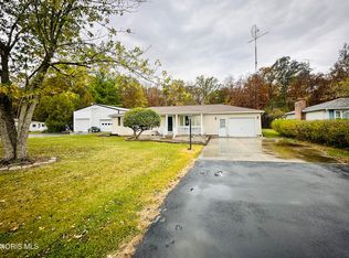 15172 Dohoney Rd, Defiance, OH 43512