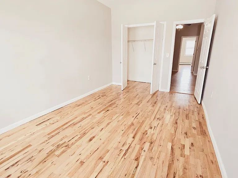 11 Rose Ave #1A — Photo 7