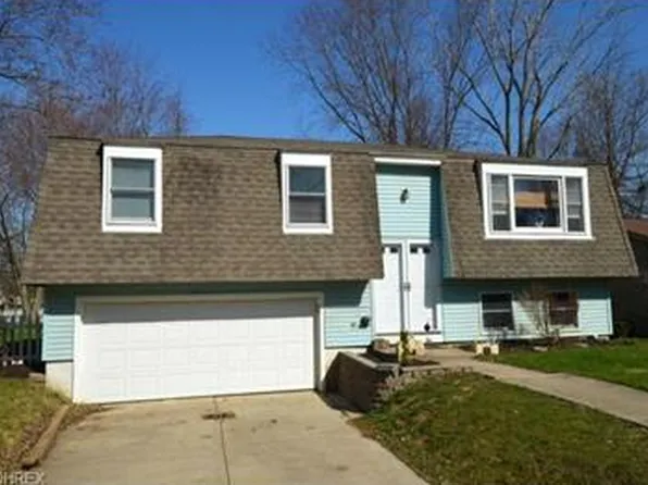 8742 Usher Rd, Olmsted Township, OH 44138