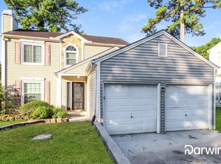 4313 Crestridge Ln, Stone Mountain, GA 30083