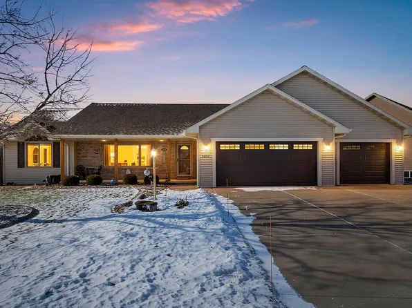 1615 Shallow Creek Ct, Green Bay, WI 54313