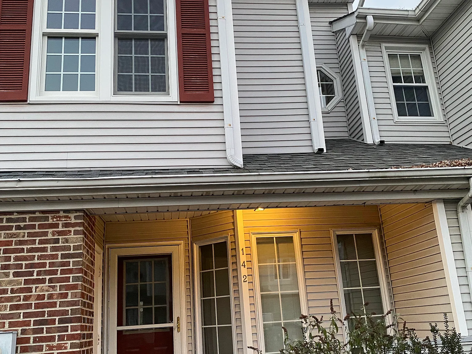 2 bed, 1275 sqft, $2,000 — Photo 2