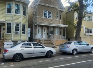 352 Woodlawn Ave, Jersey City, NJ 07305