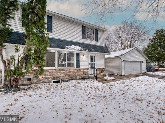 2nd image of 2531 Mayfair Ave