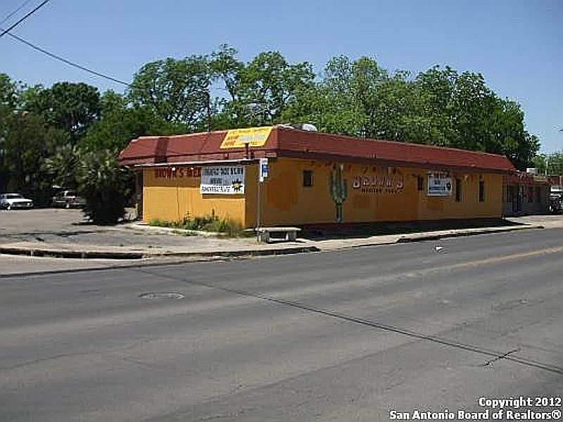 1st image of 2405 S Hackberry
