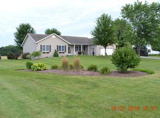 20922 Cattail Rd, Fulton, IL 61252