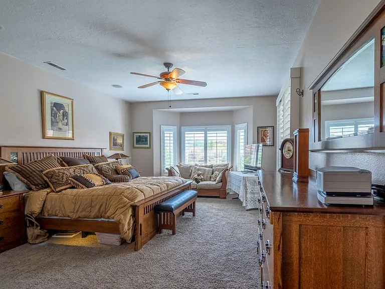 2329 N Prospector Ln — Photo 19
