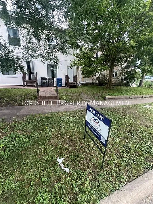 3 bed, 1304 sqft, $1,095 — Photo 1