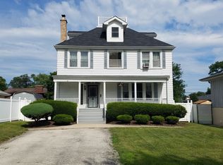 9805 S 52nd Ave, Oak Lawn, IL 60453