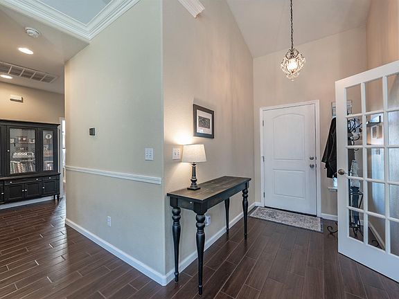 2nd image of 2183 N Arbor Ave