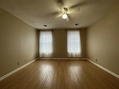 202 N Townsend St — Photo 13