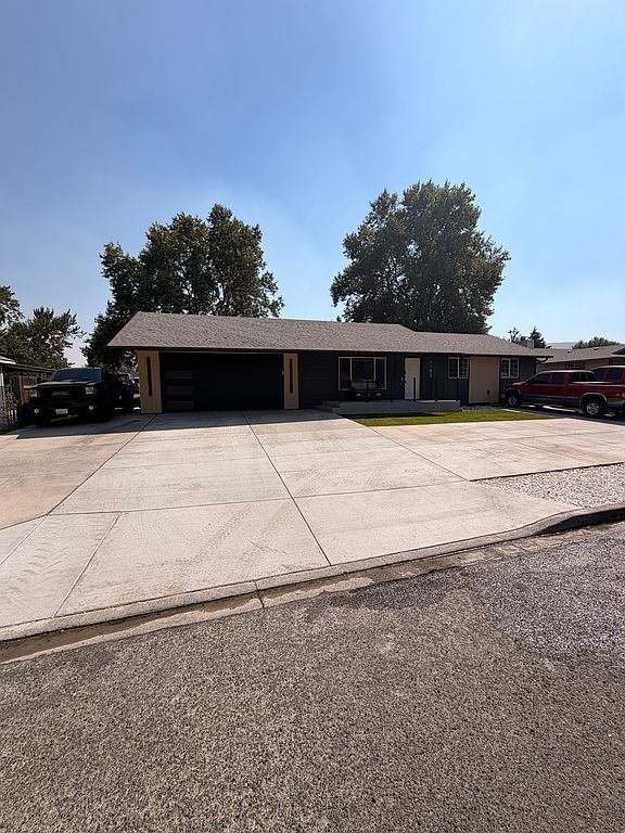 1103 W 42nd Ave - Property Image